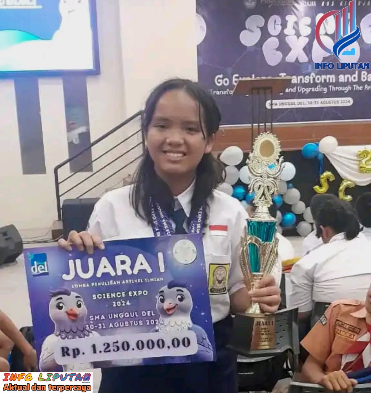 Apriani Sinambela dari SMP Neg 2 Dolok sanggul, Juara I Lomba Artikel Ilmiah DEL
