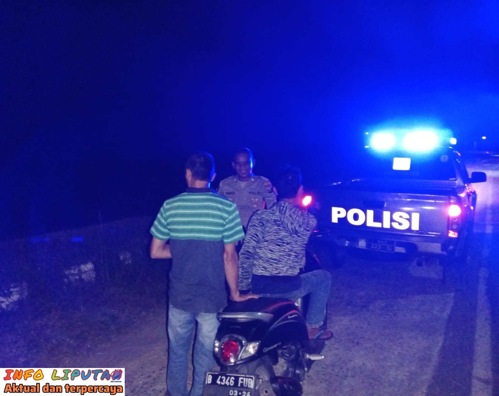 Cegah Kejahatan Jalanan, Polsek Pesisir Tengah Melaksanakan Kegiatan Patroli Dialogis