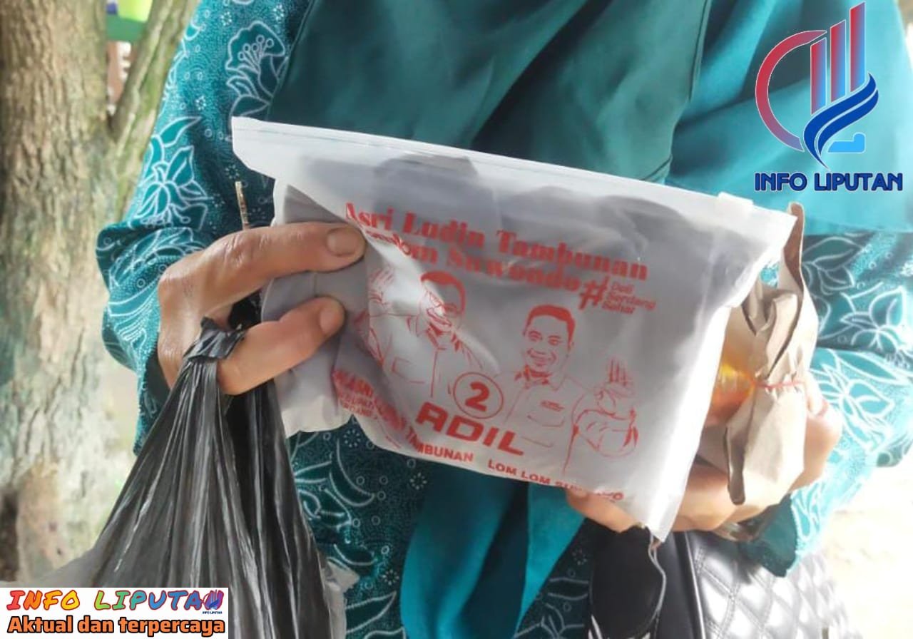 Acara PKK Deli Serdang, Mantan Staf Ahli Bupati Bagi Bingkisan Bergambar Asri Ludin – Lom Lom