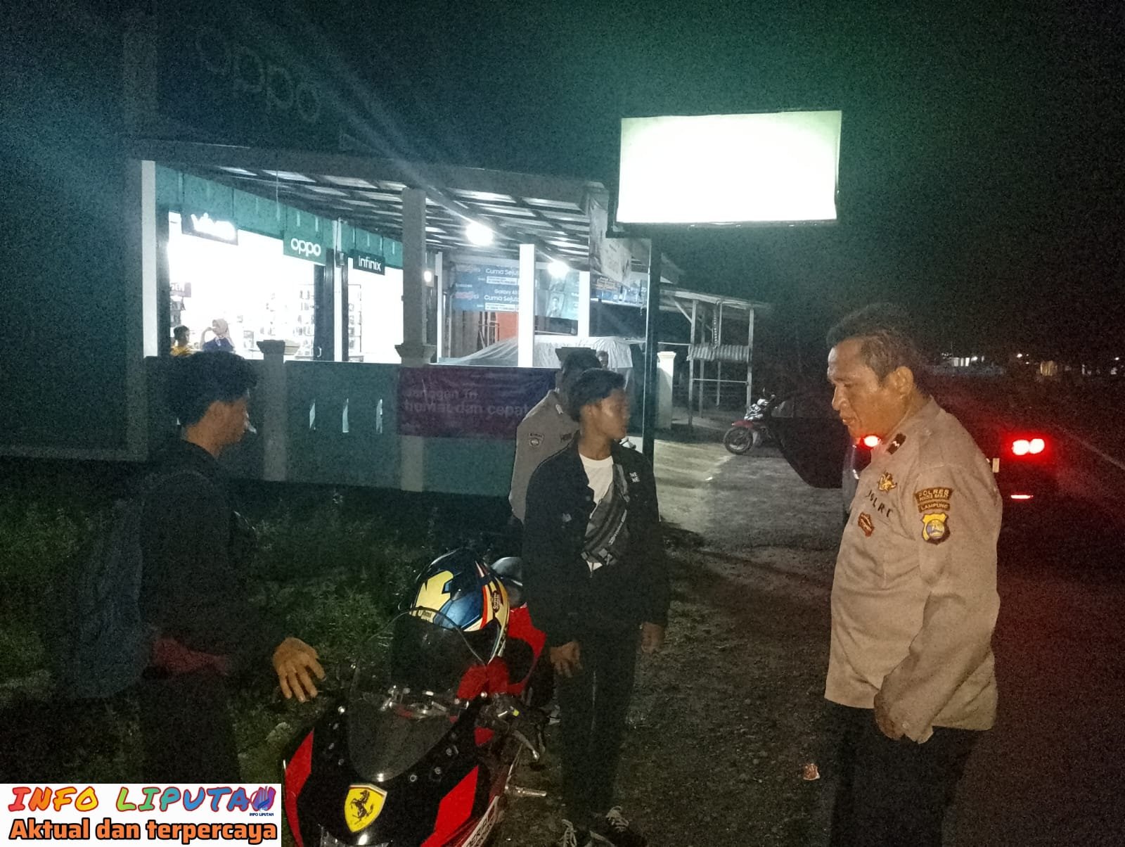 Cegah Kejahatan Di Malam Hari, Polsek Pesisir Utara Melaksanakan Kegiatan Patroli Dialogis