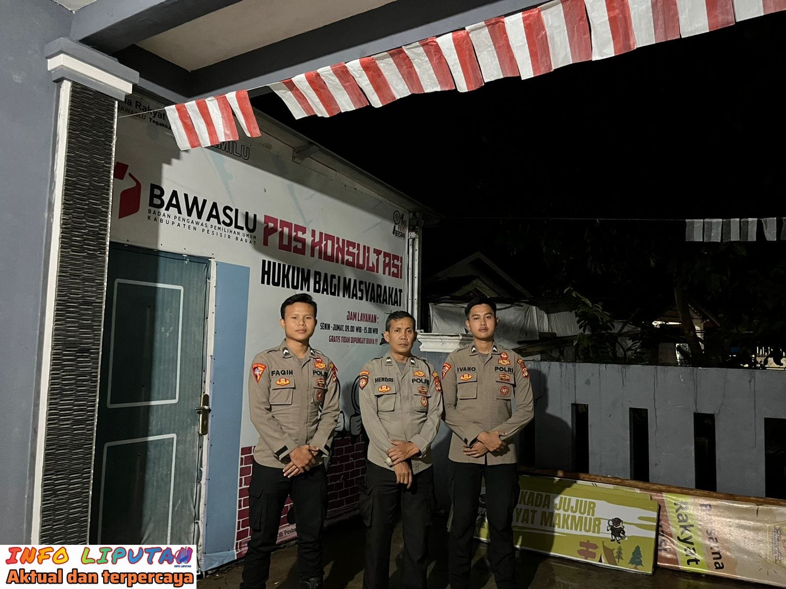 Polres Pesisir Barat lakukan pengamanan rutin di Kantor Bawaslu Pesisir Barat Jelang Pilkada tahun 2024