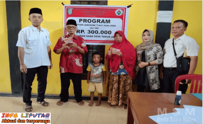 Pekon Banyumas Menyalurkan Bantuan Langsung Tunai Dana Desa (BLT-DD) Tahun 2024