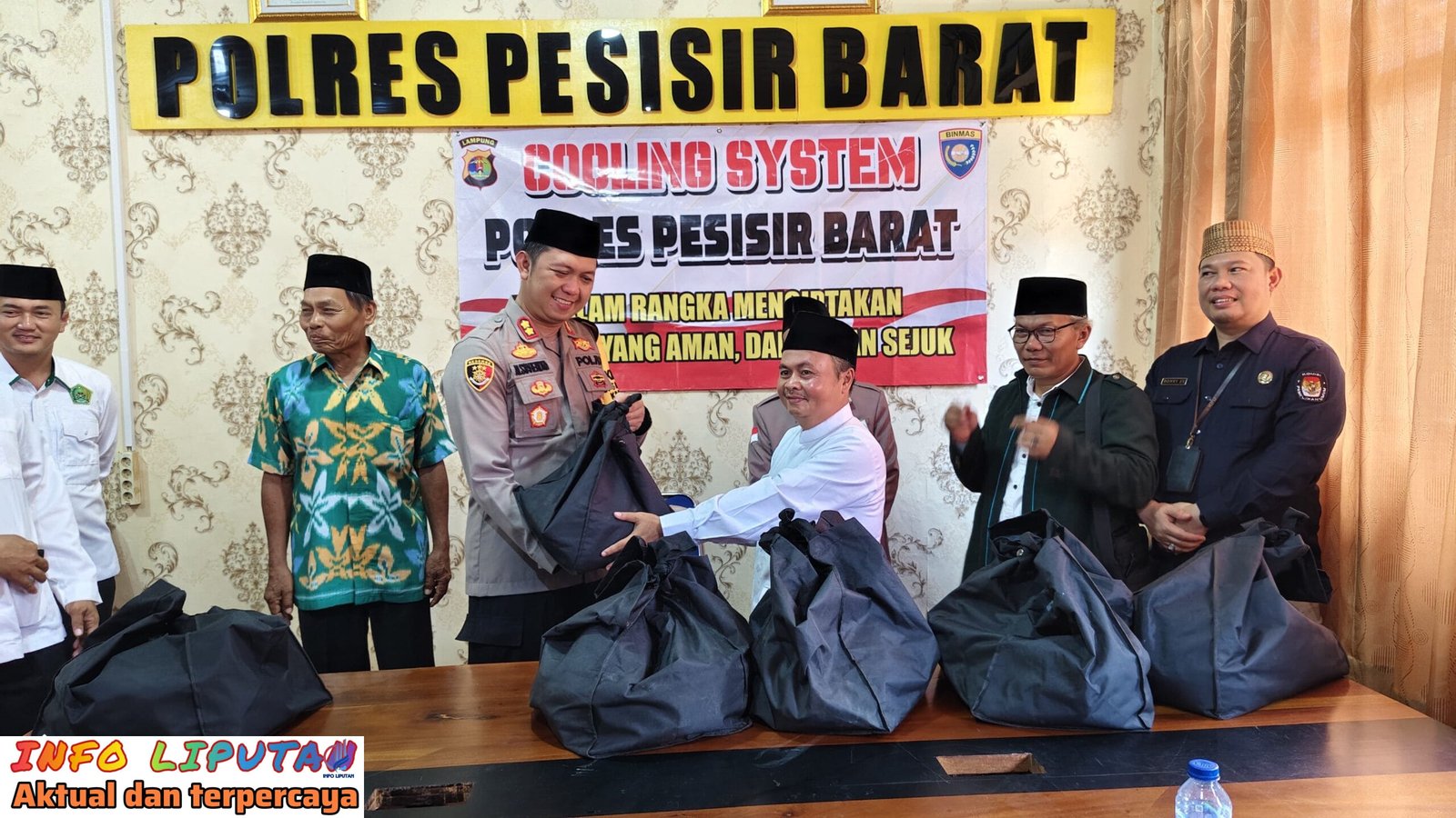 Kapolres Pesisir Barat Pimpin Langsung Kegiatan Nasional Colling System untuk Pilkada Aman, sejuk, damai dan Kondusif