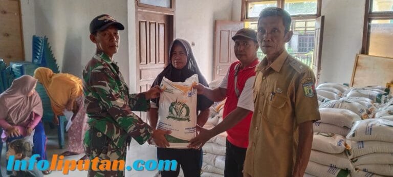 Pekon Bumi Arum Salurkan Beras CBP Kepada 551 KPM