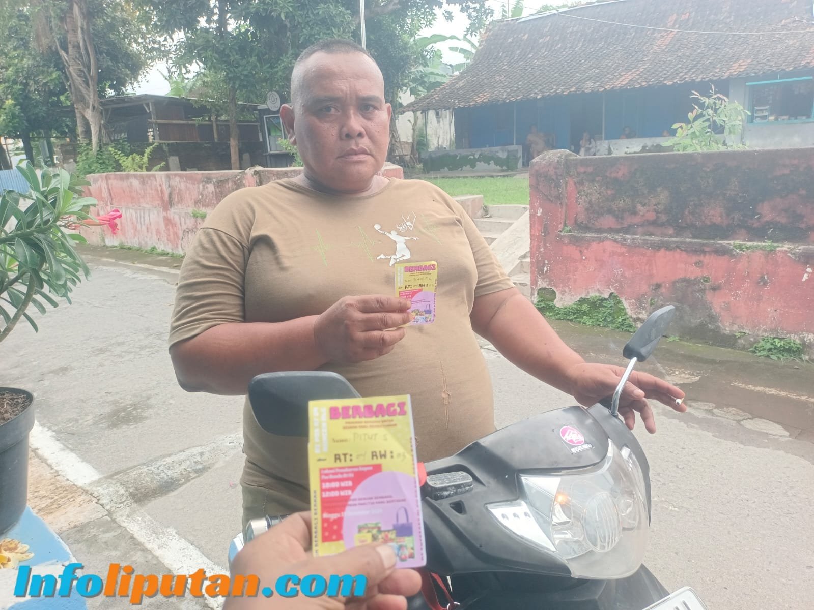 Berbagi Sembako Jelang Natal Dan Tahun Baru.