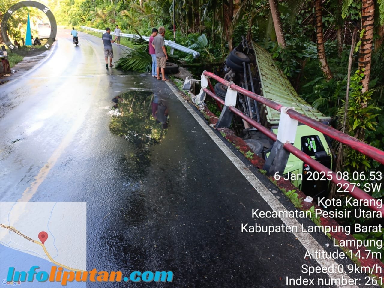 Polsek pesisir utara tinjau lokasi terkait laka Lantas yang terjadi di pekon kota karang