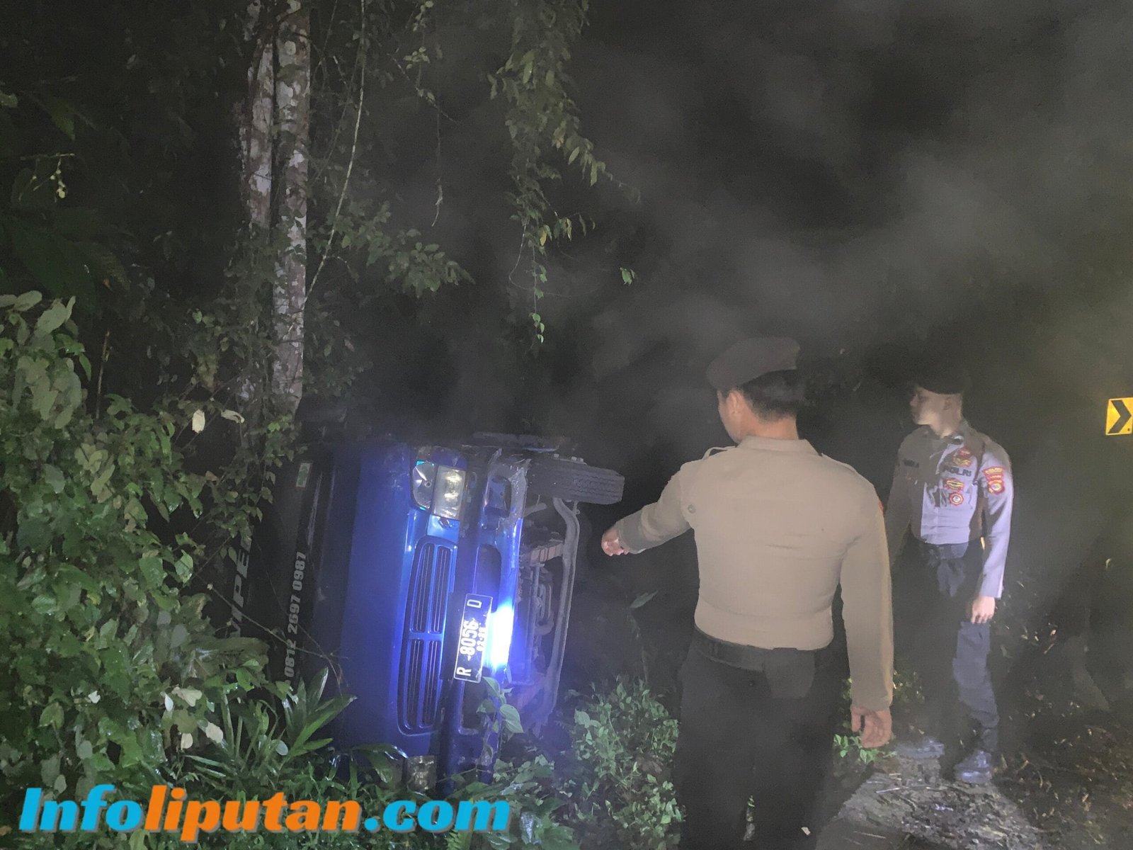 Polsek bengkunat tinjau lokasi terjadinya laka lantas di hutan kawan TNBBS