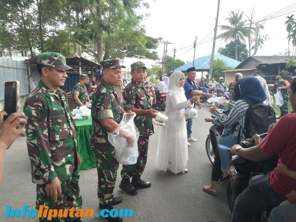 PJBP, Koramil 23 Beringin, dan Desa Karang Anyar Bagikan Takjil