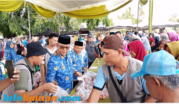 Bupati Lampung Tengah Buka Gerakan Pangan Murah di Kalirejo