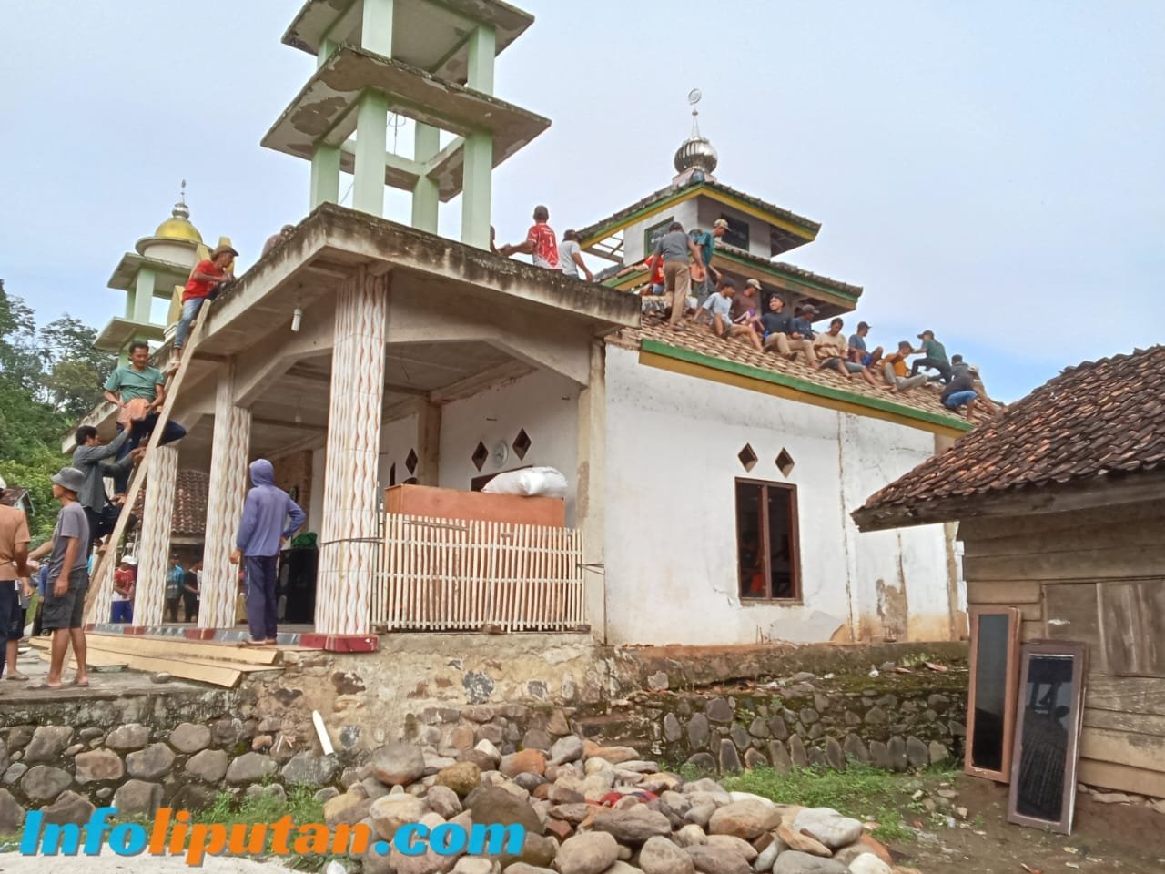 Renovasi Pembongkaran Dan Pembangunan, Masjid Nurul Huda Di Pekon Kedaung Pardasuka Di Realisasikan