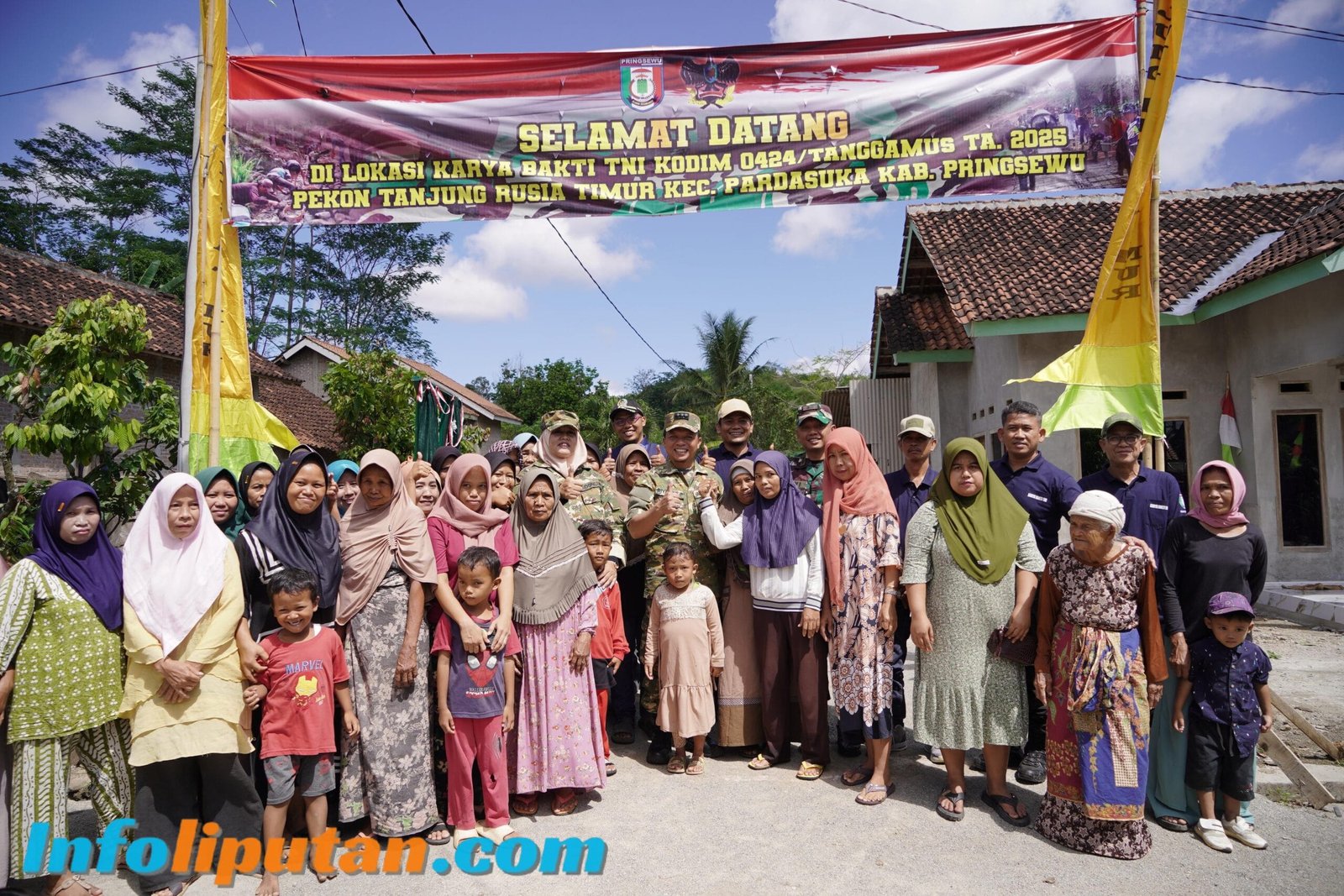 Bupati Pringsewu Resmi Tutup Karya Bakti TNI di Pekon Tanjung Rusia Timur