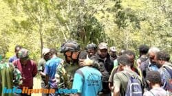 Hadir Ditengah Masyarakat, Prajurit Badak Hitam Melayat ke Tokoh Lany Jaya Papua