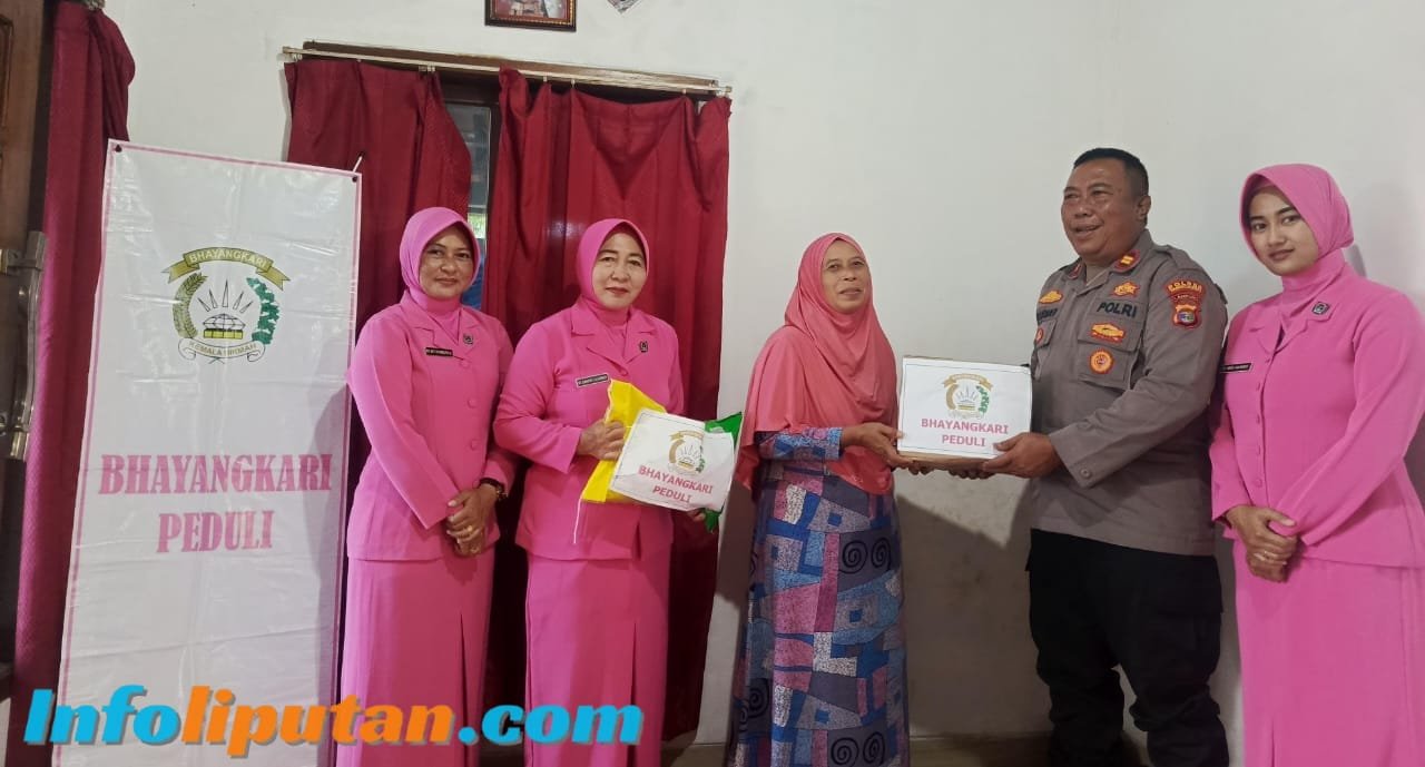 Polsek Sumberejo dan Bhayangkari Kunjungi Nenek Samiyem Korban Tercebur Sumur