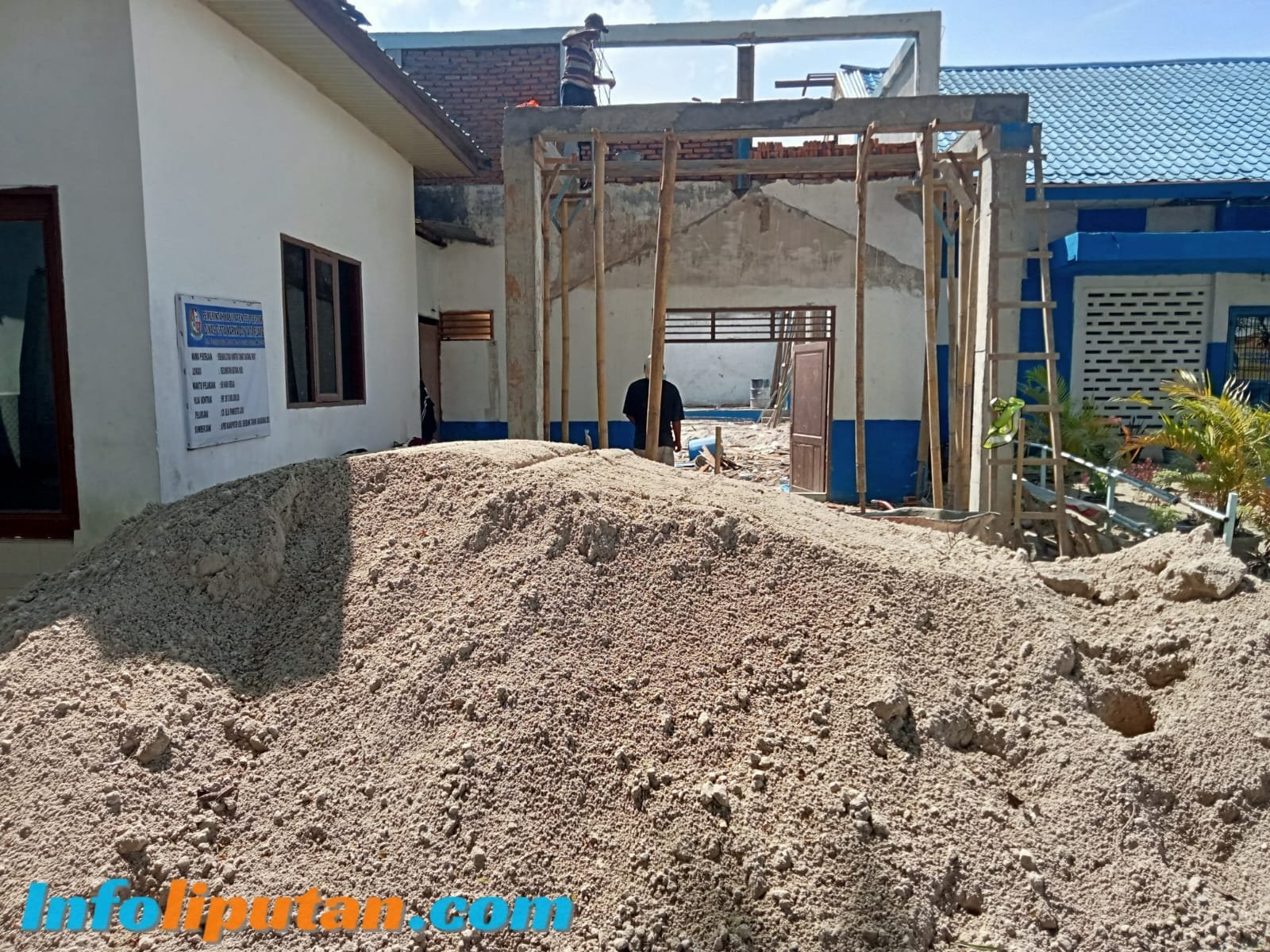 Proyek Rehabilitasi Aula Kantor Camat Batang Kuis Kabupaten Deli Serdang Diduga Sarat Penyimpangan