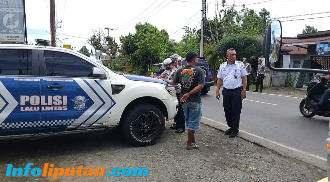 Hari Pertama Operasi Zebra Krakatau 2025, Polres Tanggamus Tegur 31 Pelanggar Lalu Lintas