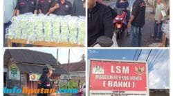 LSM Banki DPD Tanggamu Bagikan Paket Takjil Kepada Warga Yang Melintas Di Jalan Raya Pulau Pangung