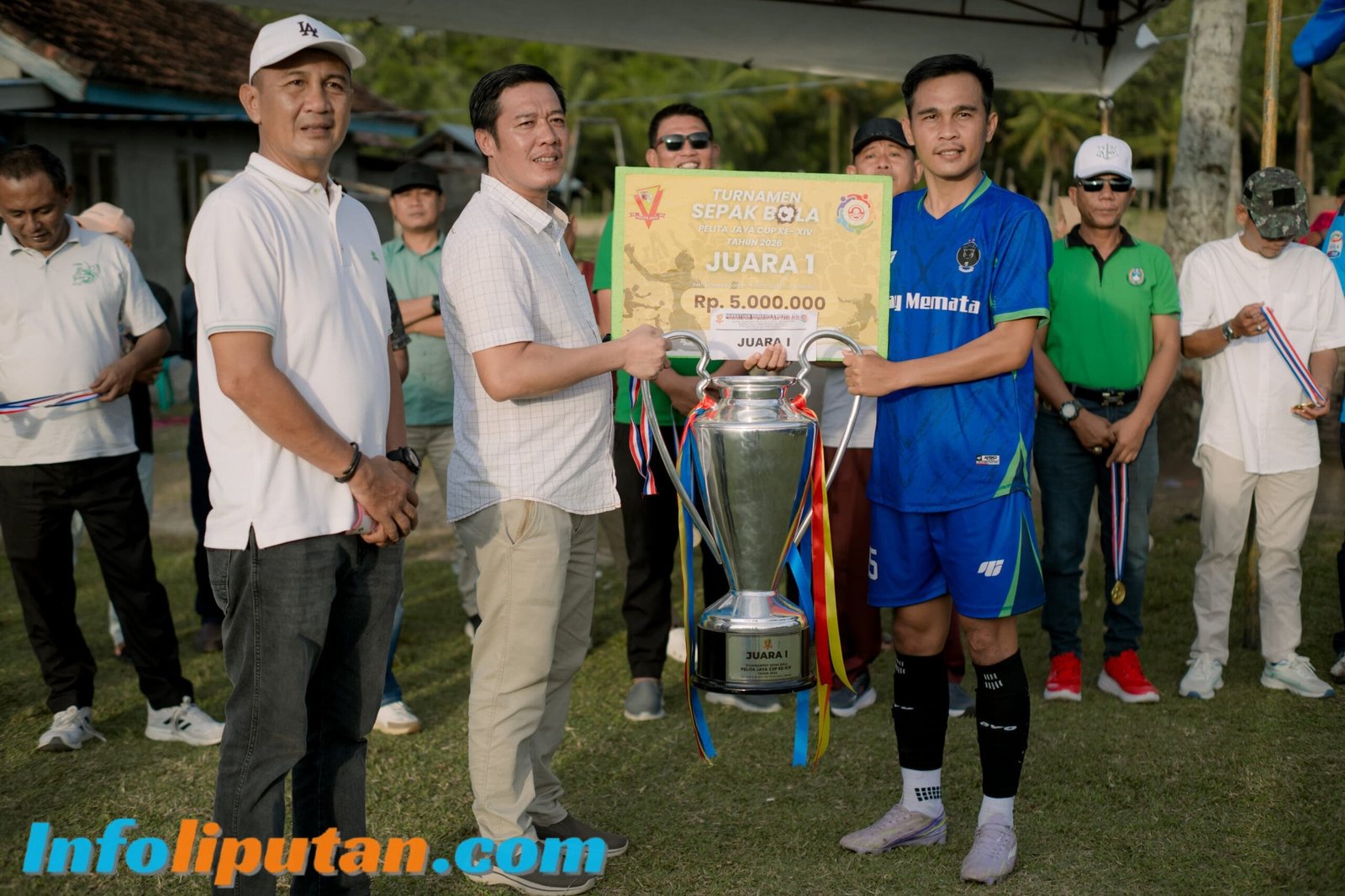 Bupati Dedi Irawan Resmi Tutup Turnamen Pelita Jaya Cup Ke-XIV Tahun 2026 di Pesisir Barat