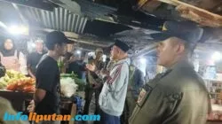 Kadis Koperindag dan Kasat Pol PP Tanggamus Sosialisasi Dini Hari, Ajak Pedagang Tempati Pasar Modern Talang Padang