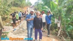 Warga Sinar Jawa dan Lebuay Patungan Rp60 Juta Cor Jalan, Bang Taun Sentil Bupati Tanggamus